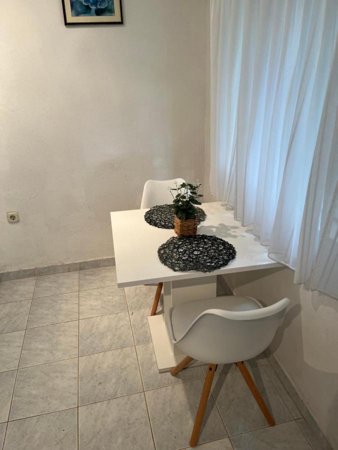 Apartments Despotovic Vis Exterior photo