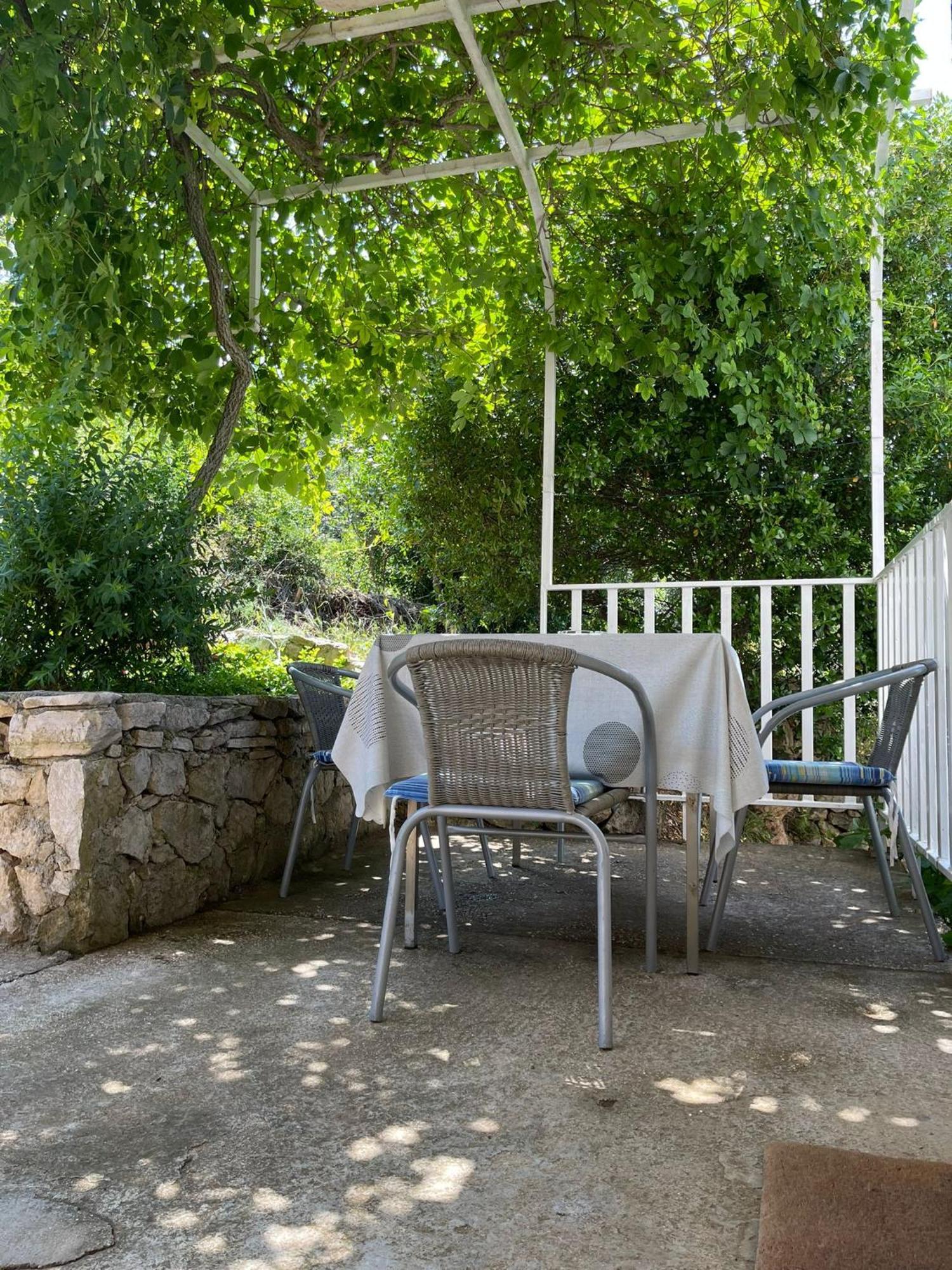 Apartments Despotovic Vis Exterior photo